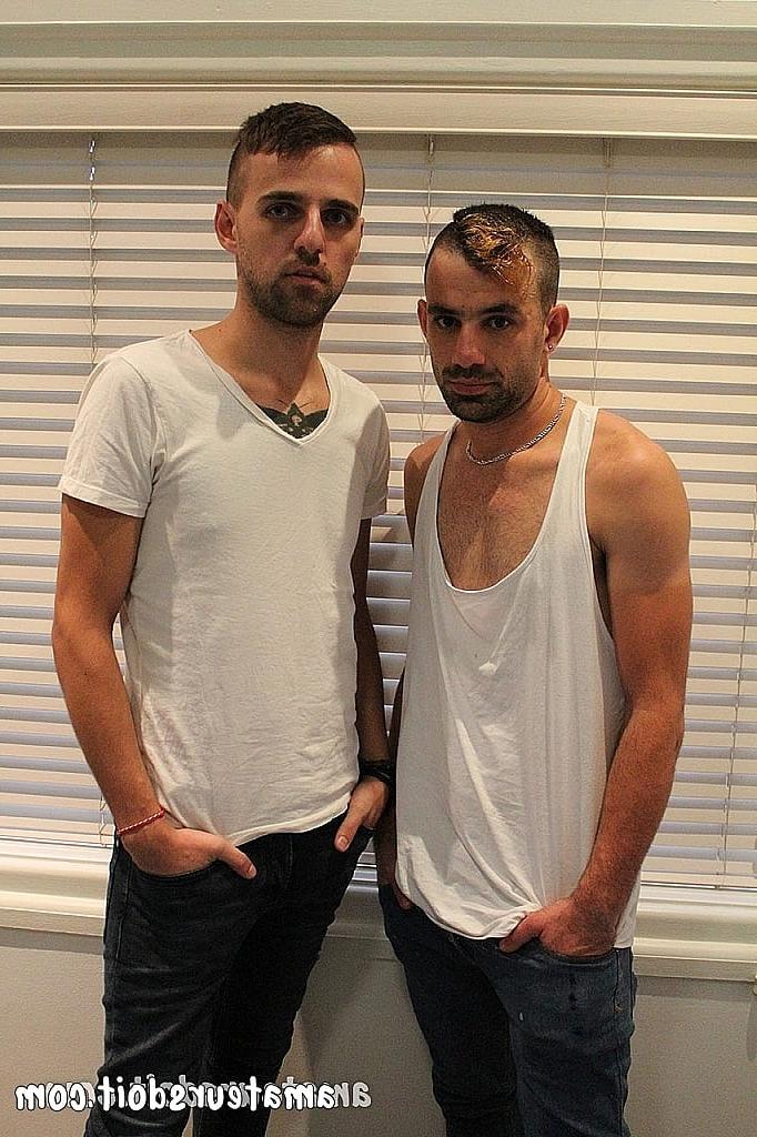 20P Os gays Charlie e Leo Rocca se beijam e fazem um boquete gostoso