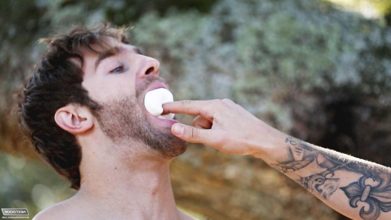 20P Hung gay men Mark Long & Christian Cayden have hardcore anal sex outdoors