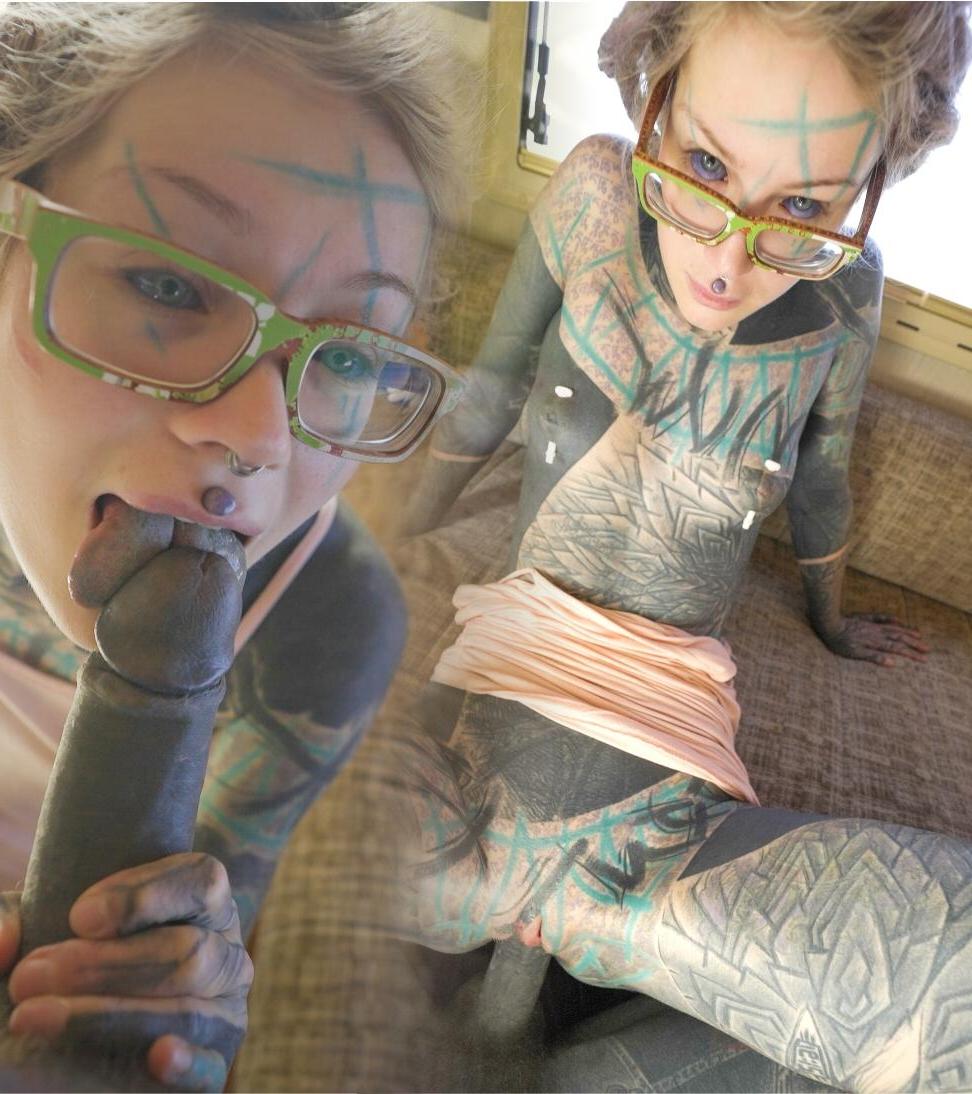16P Casal fortemente tatuado Anuskatzz e Lily Lu participam de sexo POV