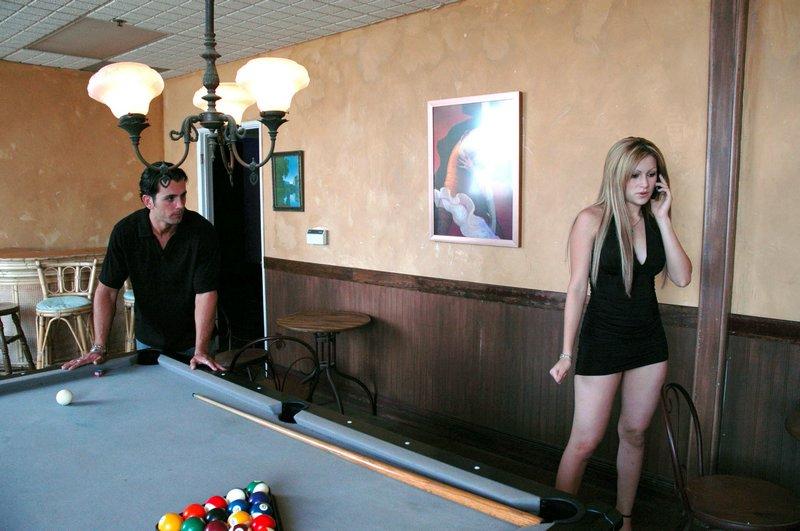 13P Das sexy blonde Babe mit den festen großen Titten Alexia wird genagelt und schmeckt Sperma
