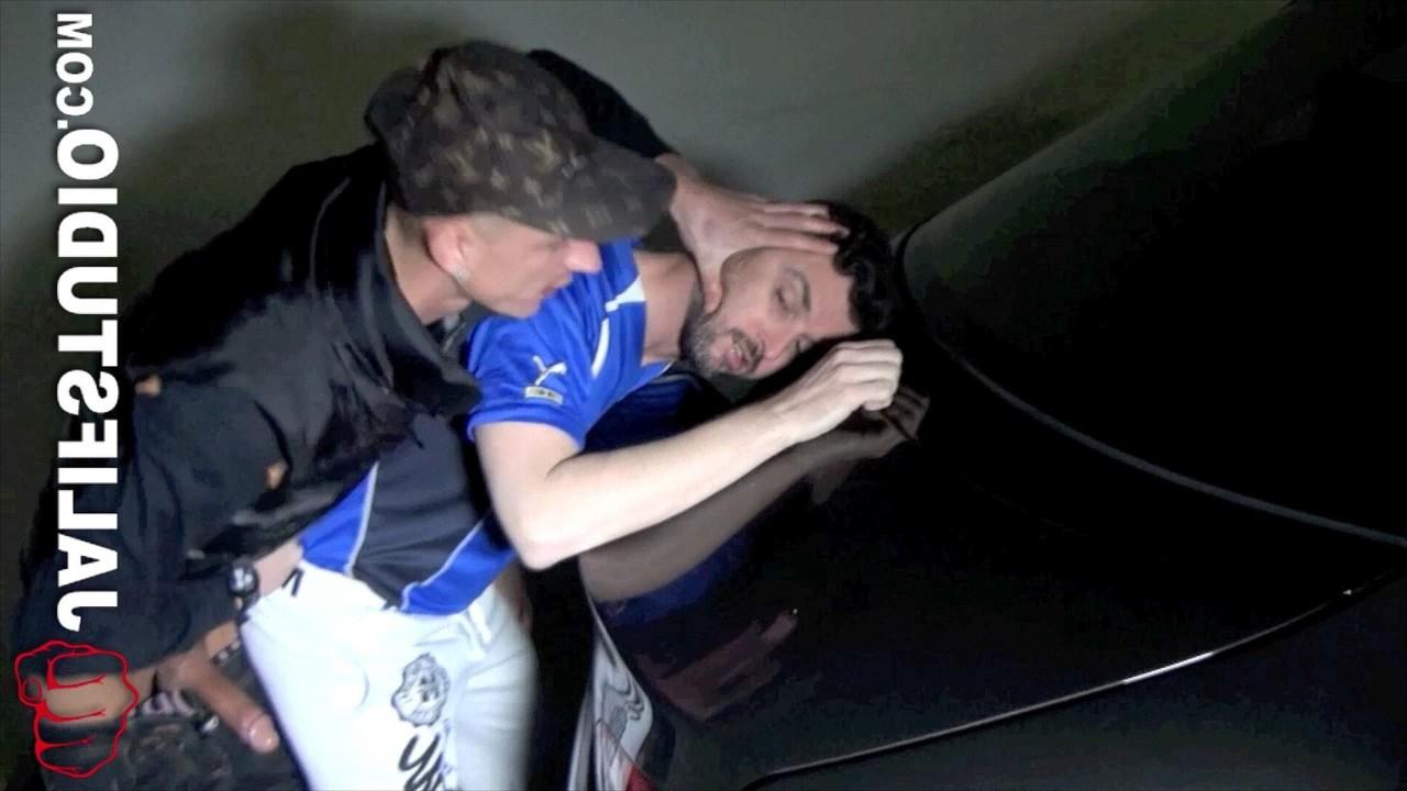 9P Gay bottom Isaac Torrid gets analized doggystyle after giving a hot blowjob