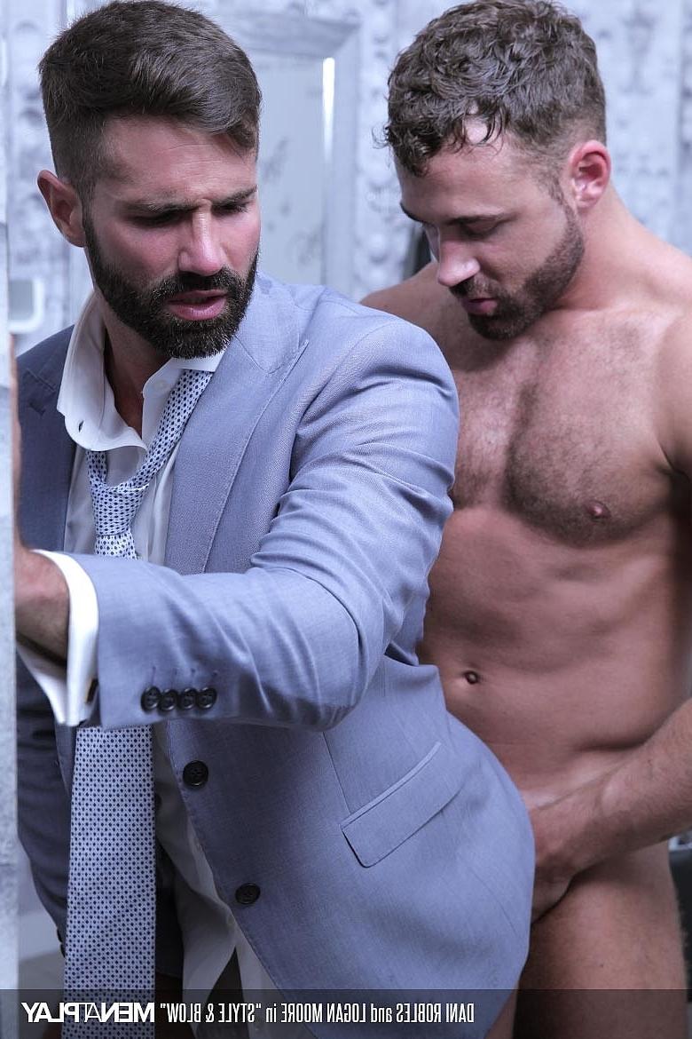 20P Os empresários gays Dani Robles e Logan Moore se explodem e se fodem