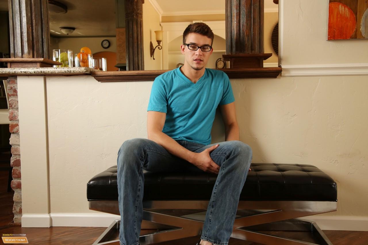20P Os gays gostosos Garrett Cooper e Colton Casey terminam um dia com alguns BJs gostosos
