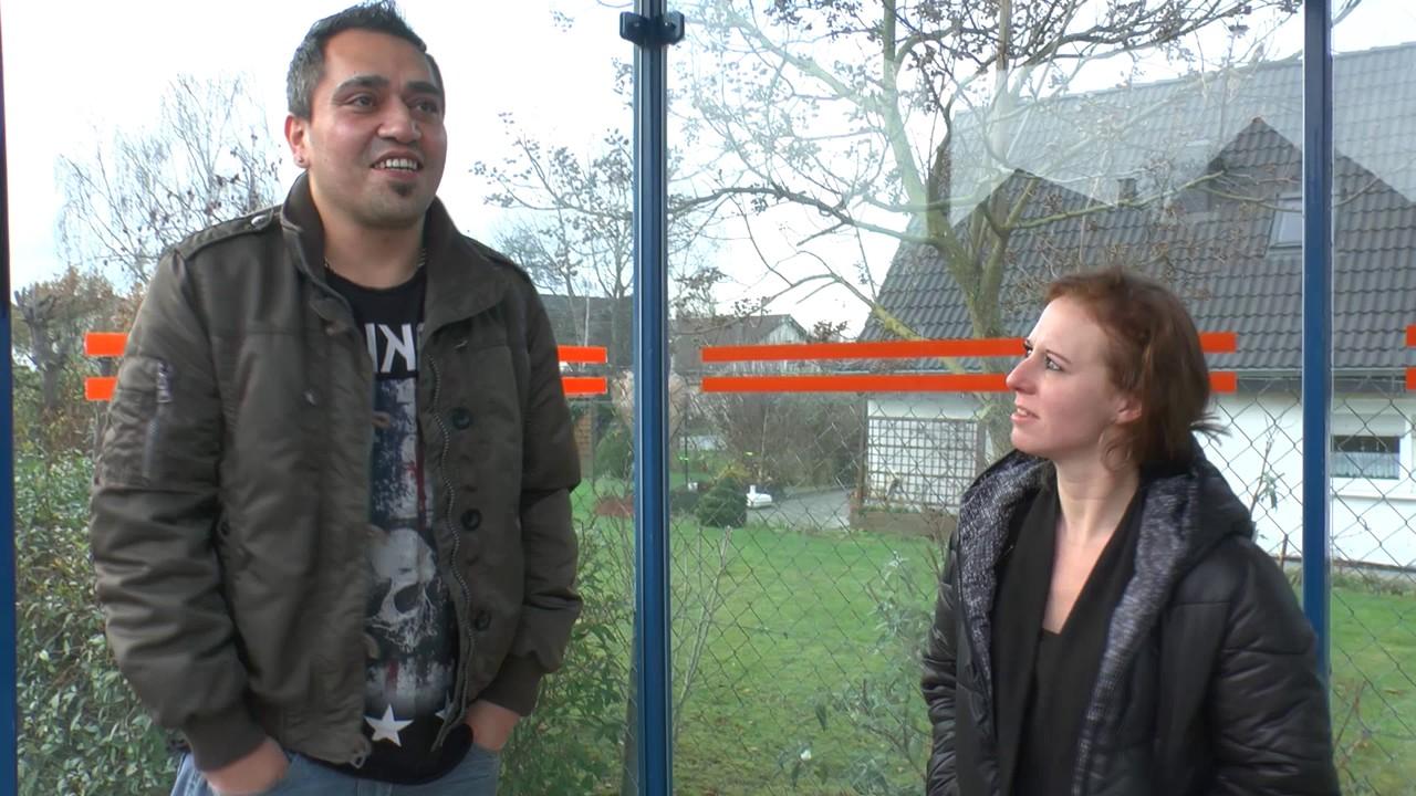 17P Chica amateur alemana con bonitas tetas follada durante un reportaje