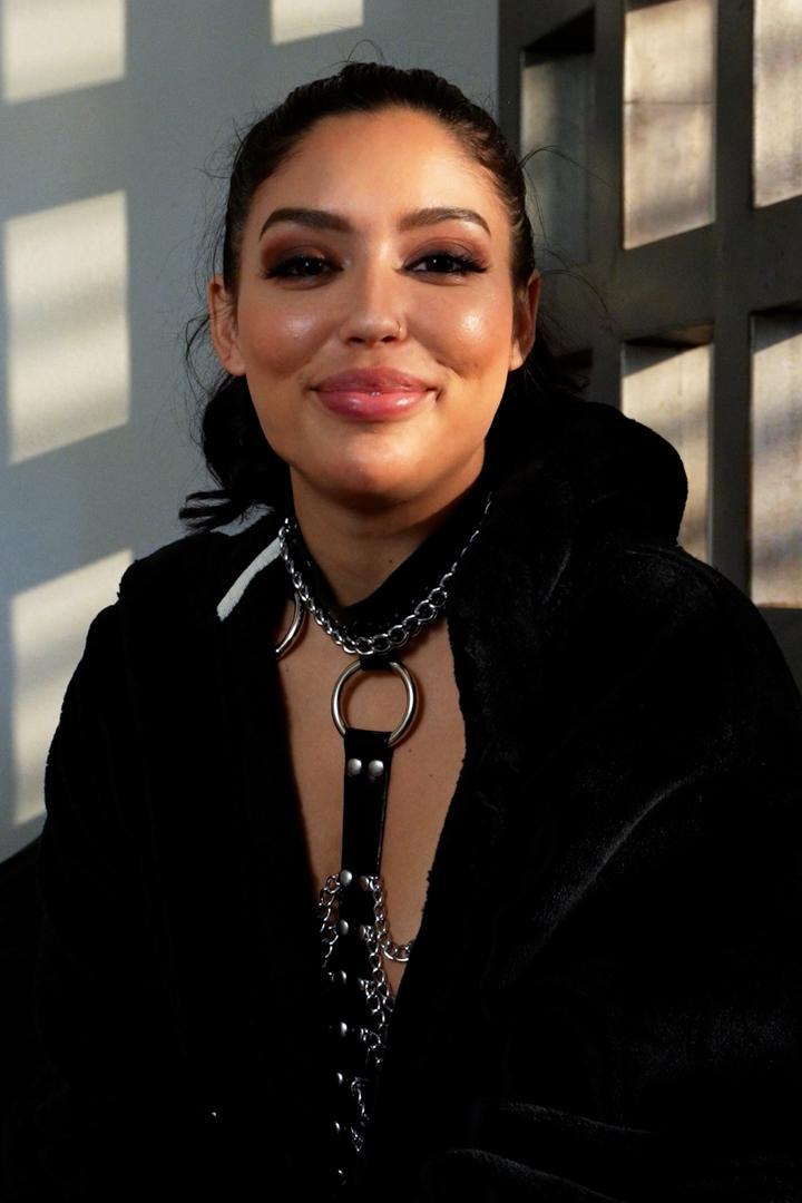 20P Everything Butt Summer Vixen, Vanessa Sky