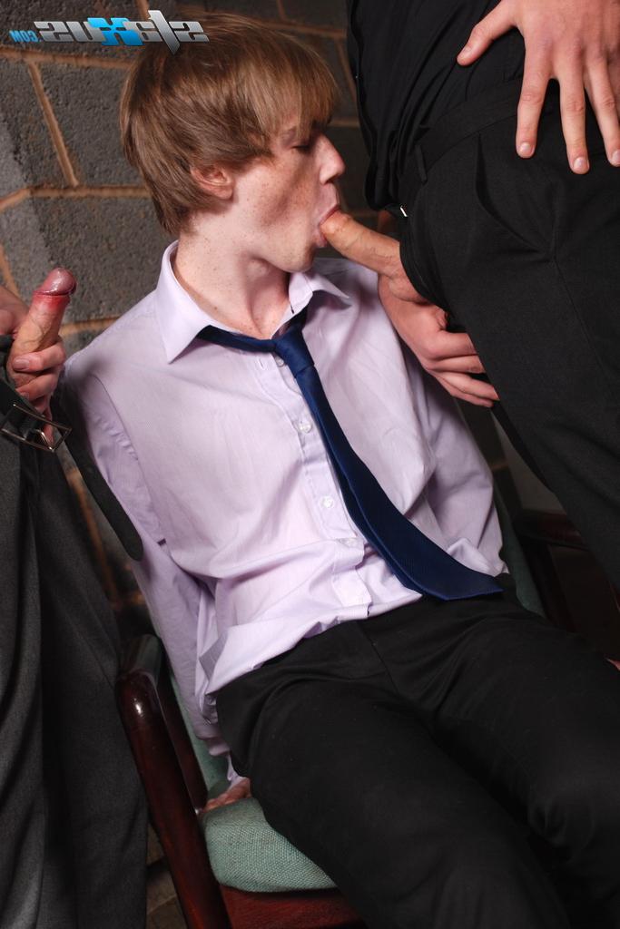 18P Skinny twink Kai Alexander gets spit roasted and jizzed on in a threesome