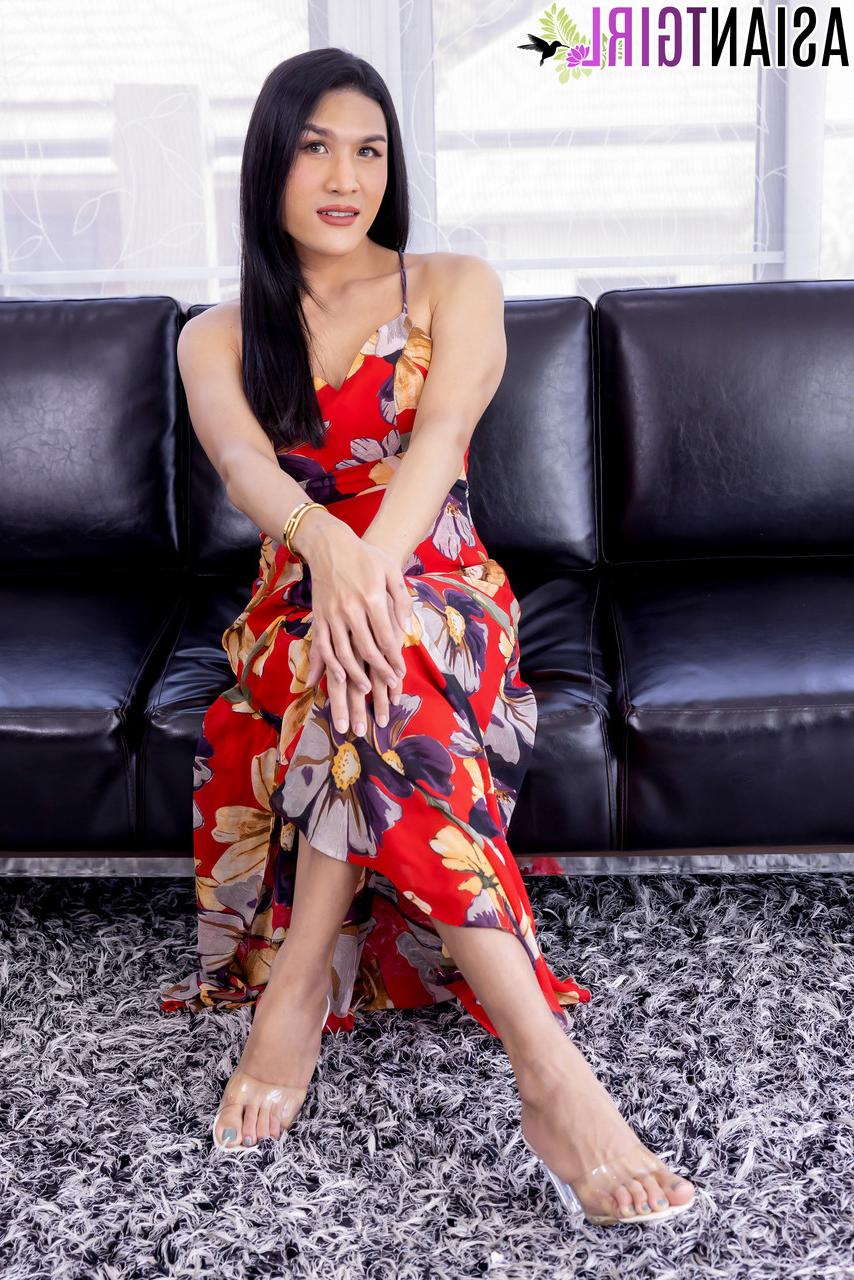 16P Asiática TGirl SEG