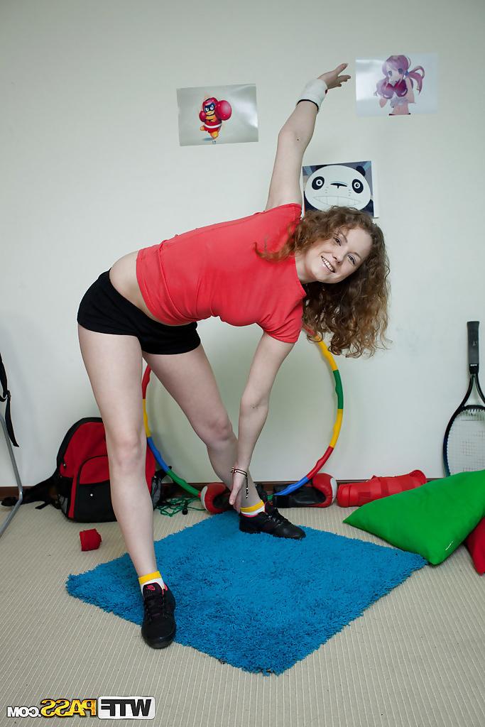 16P Flexy babe showcasing her tempting curves covered with sport outfit