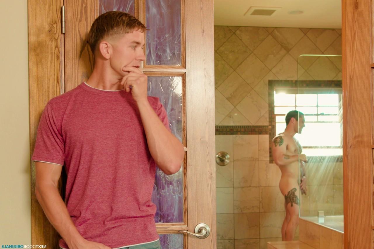 20P Hairy brunette Andrew Miller gets his ass fucked by gay hunk Brandon Anderson