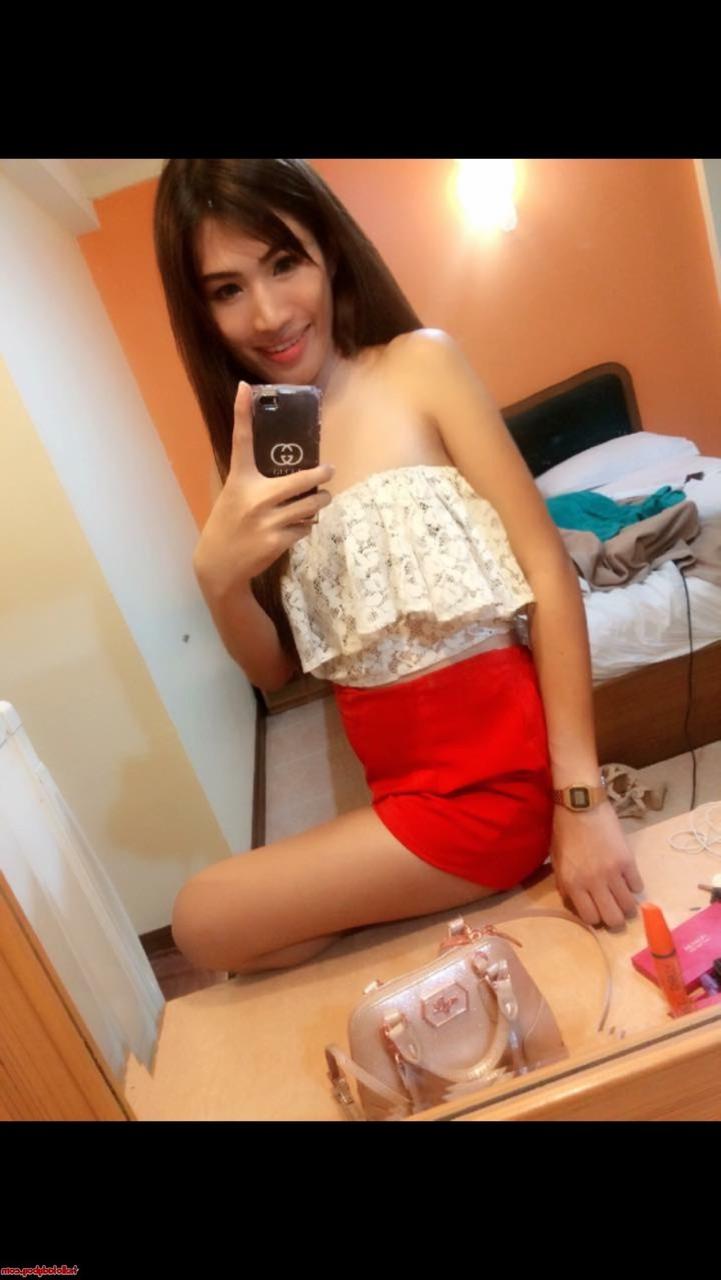20P Hello Ladyboy 