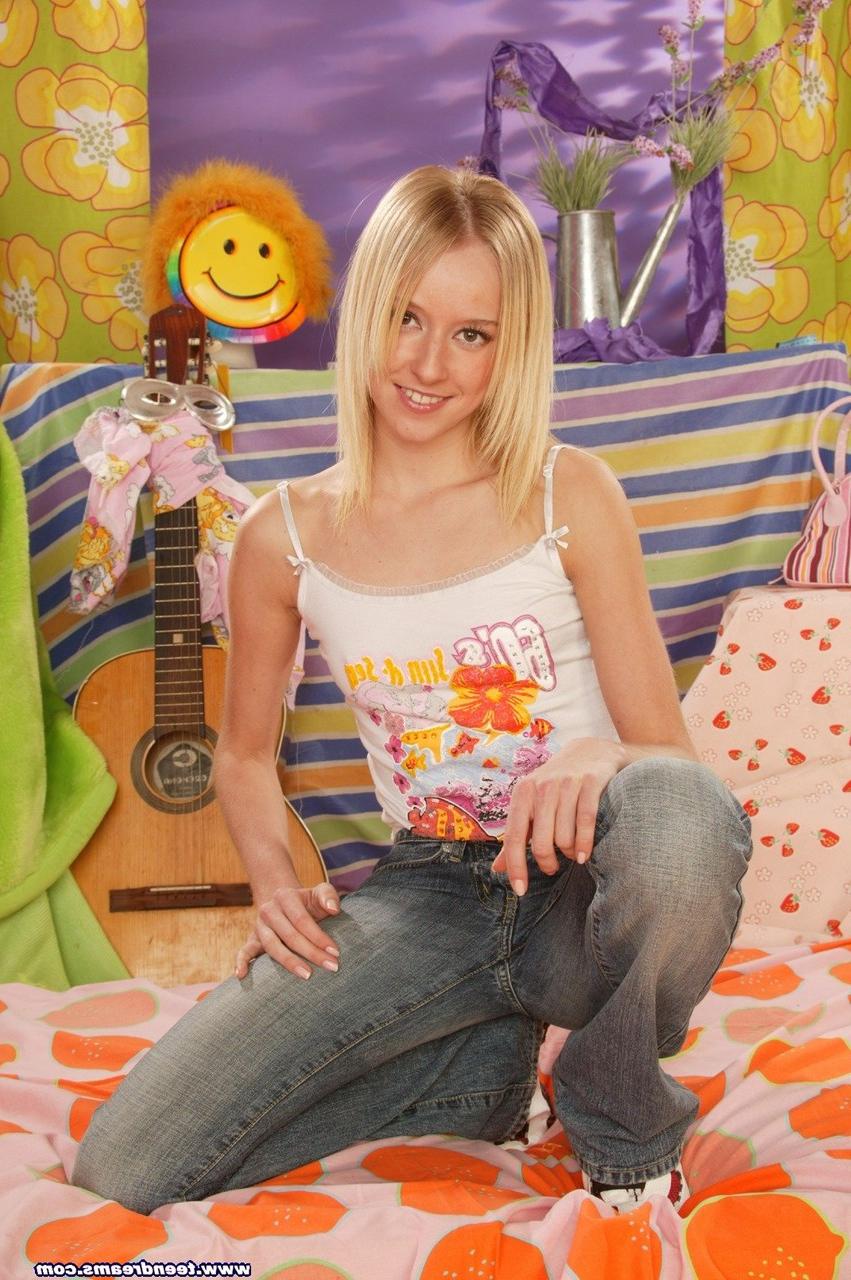 20P Teen Dreams Hannas Honeypot, Suzie Carina