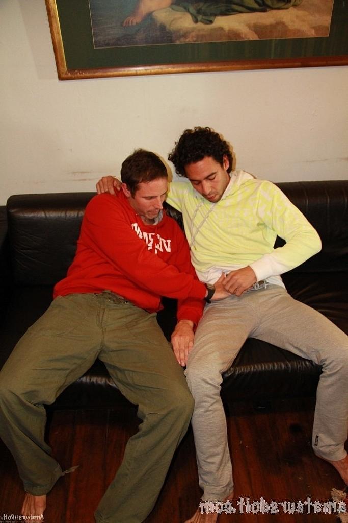 20P Ebony Dan Donger & hottie James Jerker suck each other's dicks in gay action