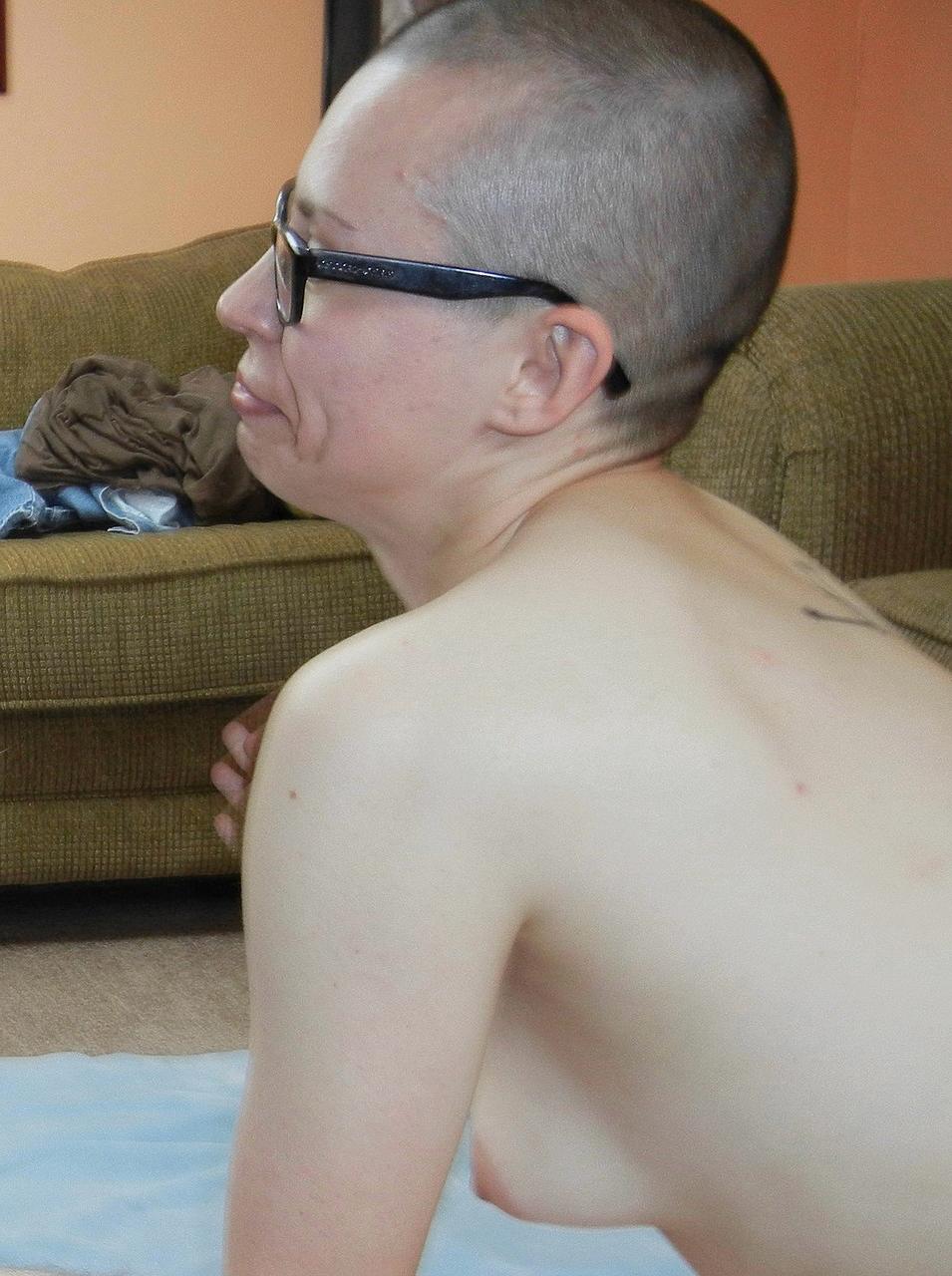 20P Shaved-headed slut with glasses Shelly blows and deepthroats a stiff dick