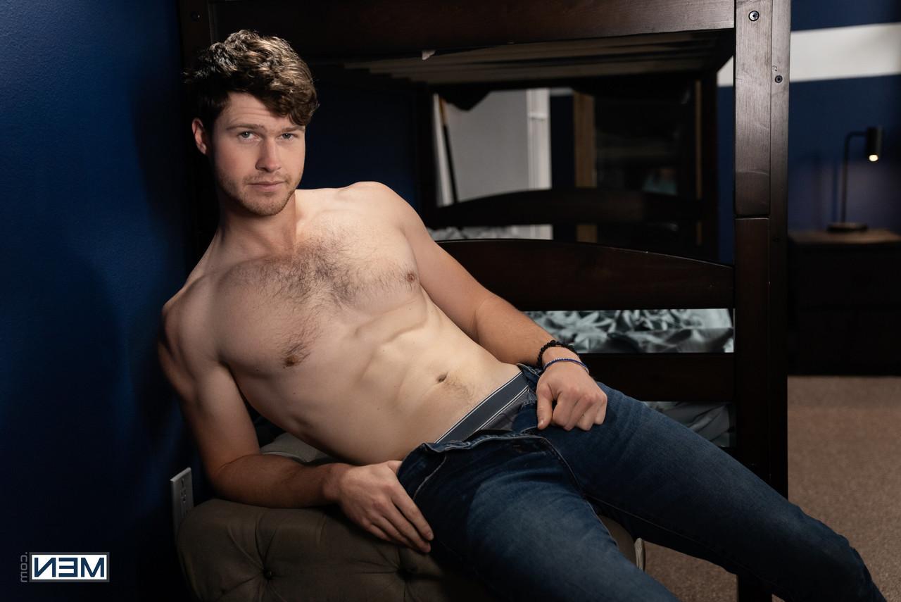 15P Men Com Finn Harding, Troye Dean