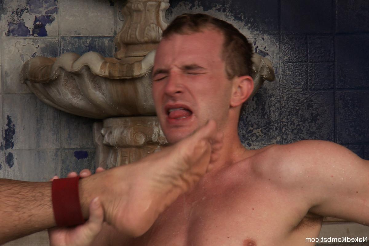20P Naked Kombat Cameron Adams, Leo Forte