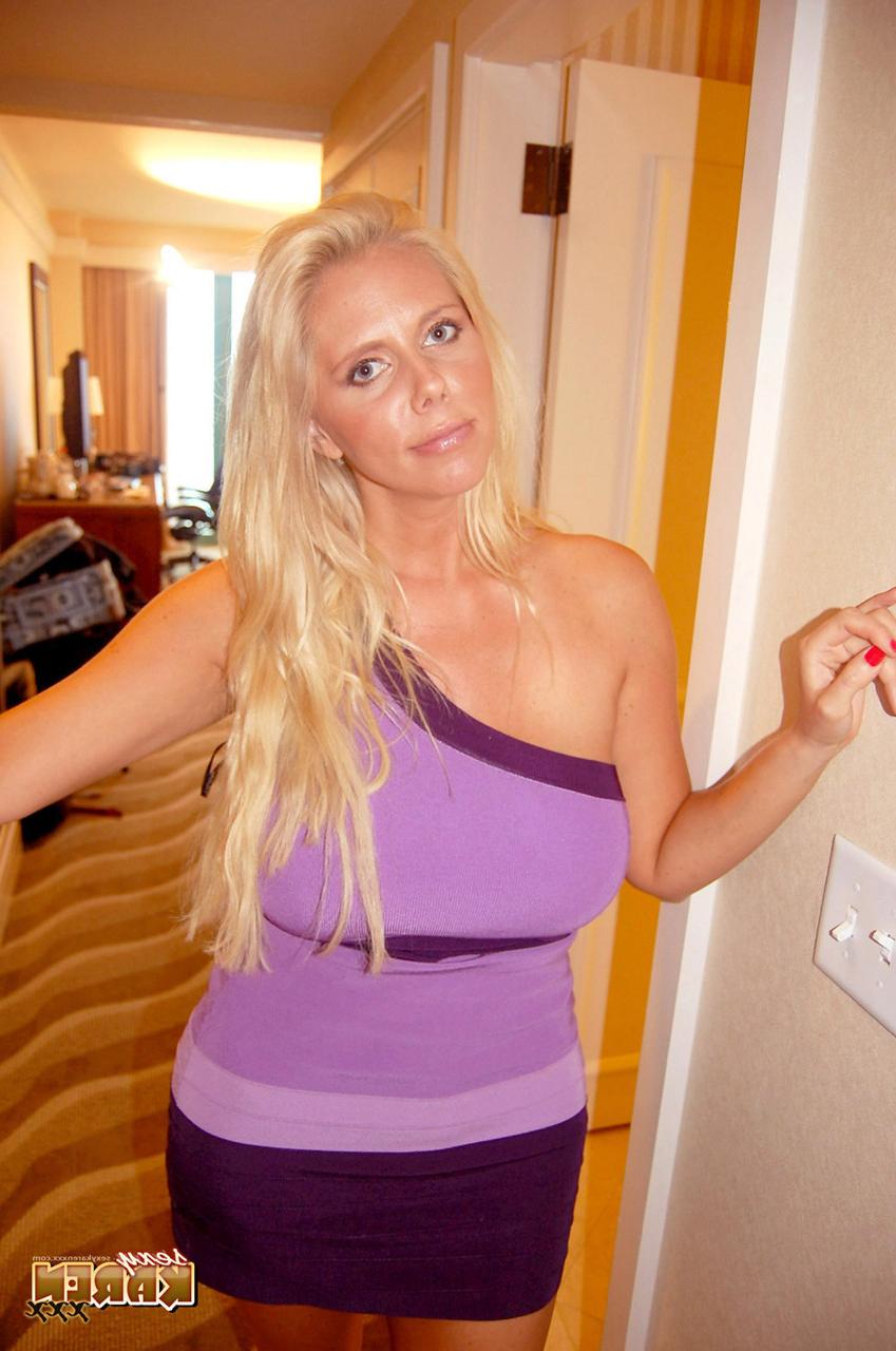 16P Blonde MILF Karen Fisher gets jizz on her big tits during POV sex