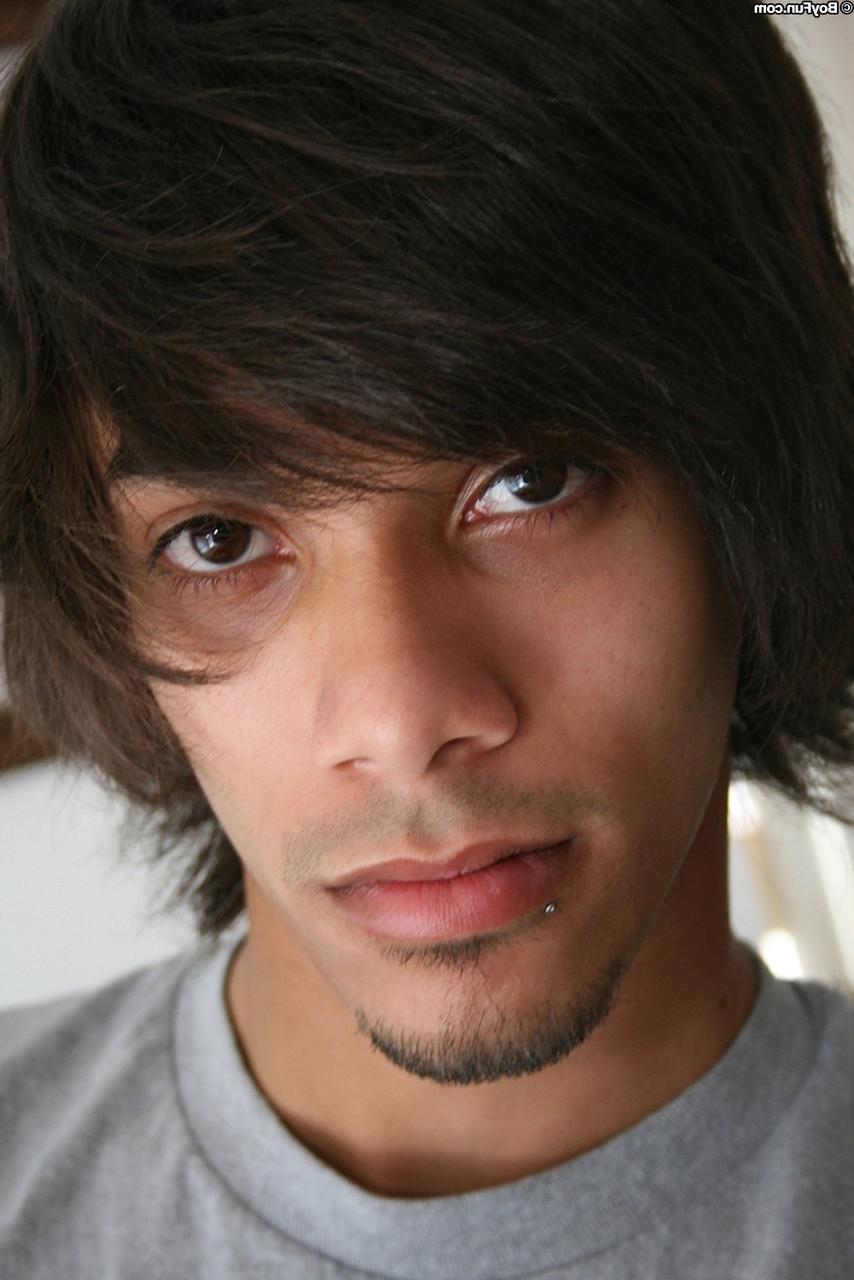 20P El adorable chico gay caucásico Remy LeBeau revela su cuerpo delgado y su polla cortada