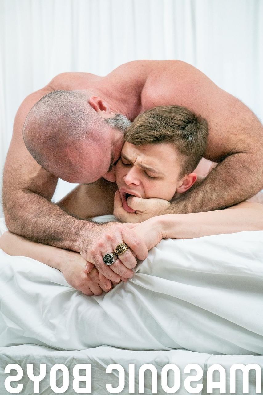 20P Twink Young getting his mouth and asshole fucked by gay Grandmaster Angus
