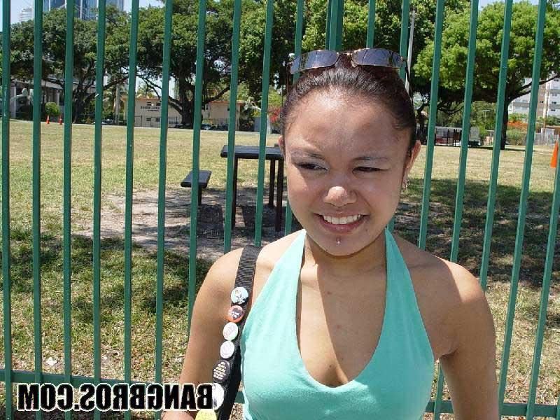 20P Latina newbie Kyra gets in a van and blows off a big dicked stranger