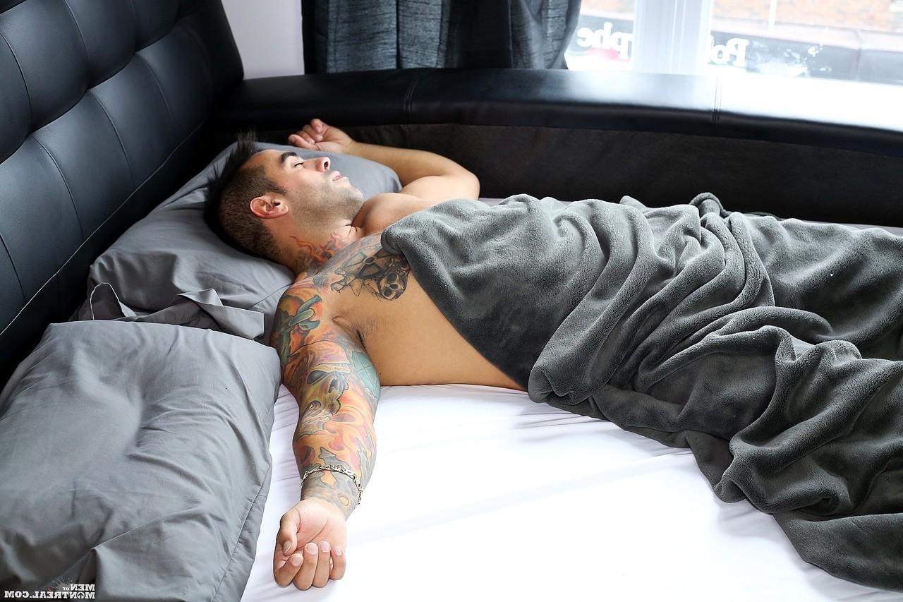 15P Shaved-headed Rian Fortin joins his gay friend Emilio Calabria masturbating