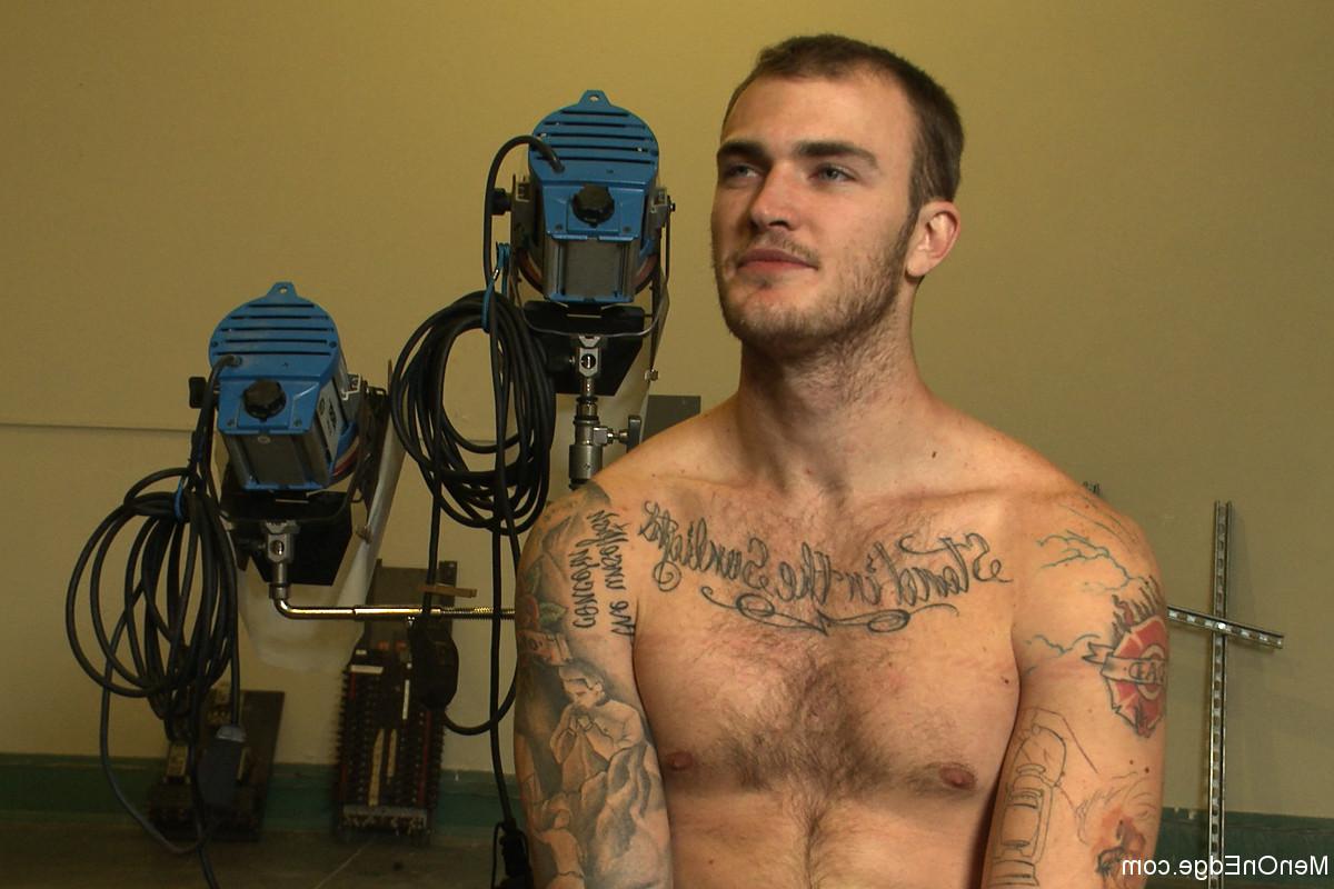 20P Men On Edge Christian Wilde