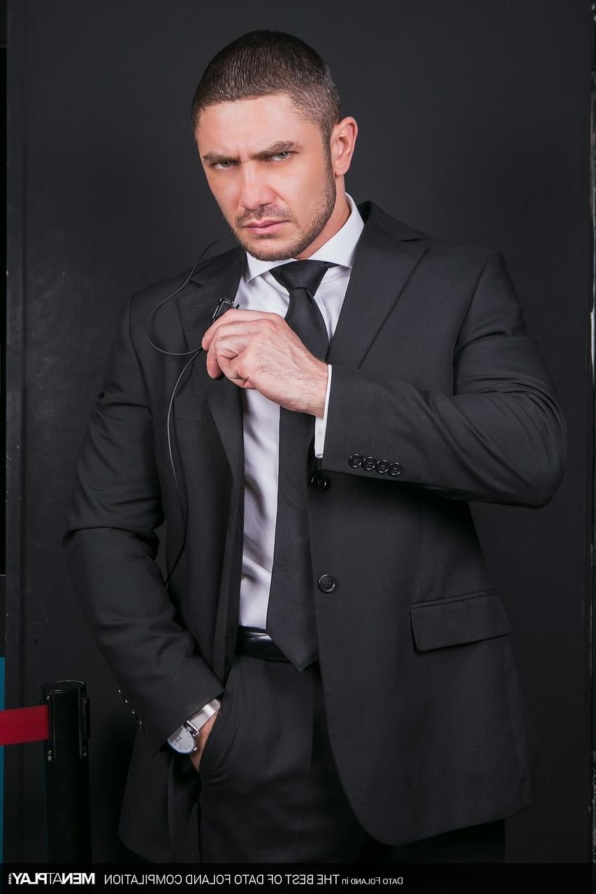 13P O empresário gay Dato Foland posando e fodendo em sua compilação