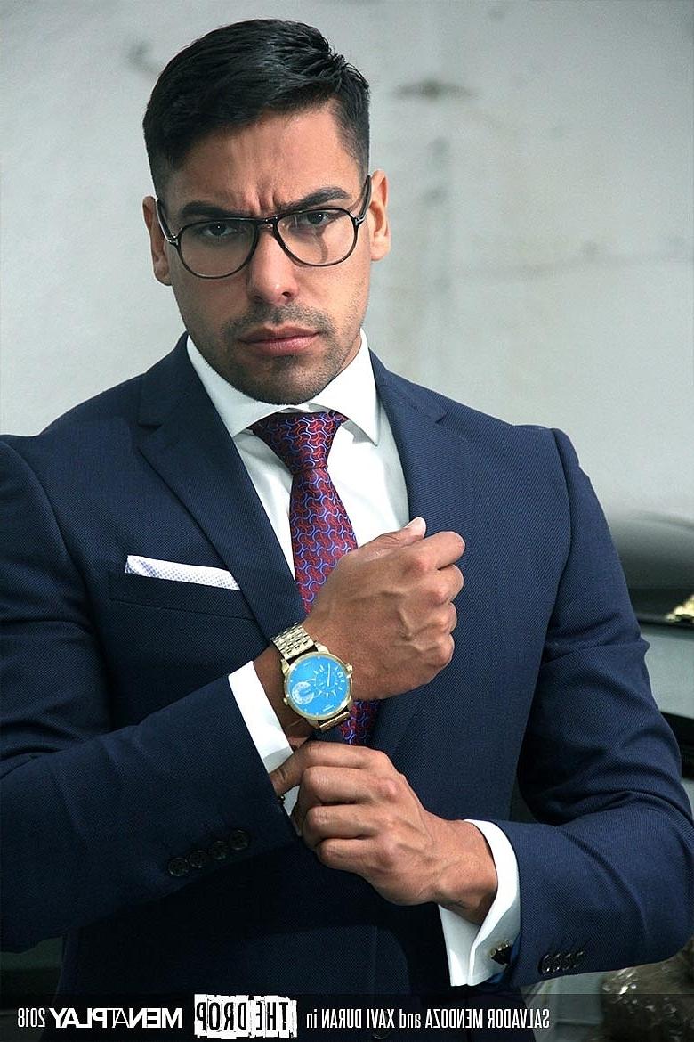 20P Le latino gay ringard Salvador Mendoza se fait enculer par l'homme d'affaires Xavi Duran