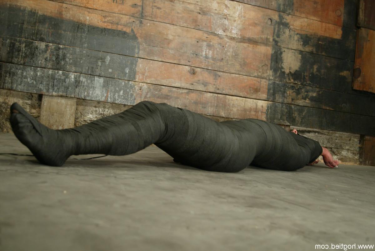 20P Submissive blonde Veronika gets punished with a vibrator in bondage