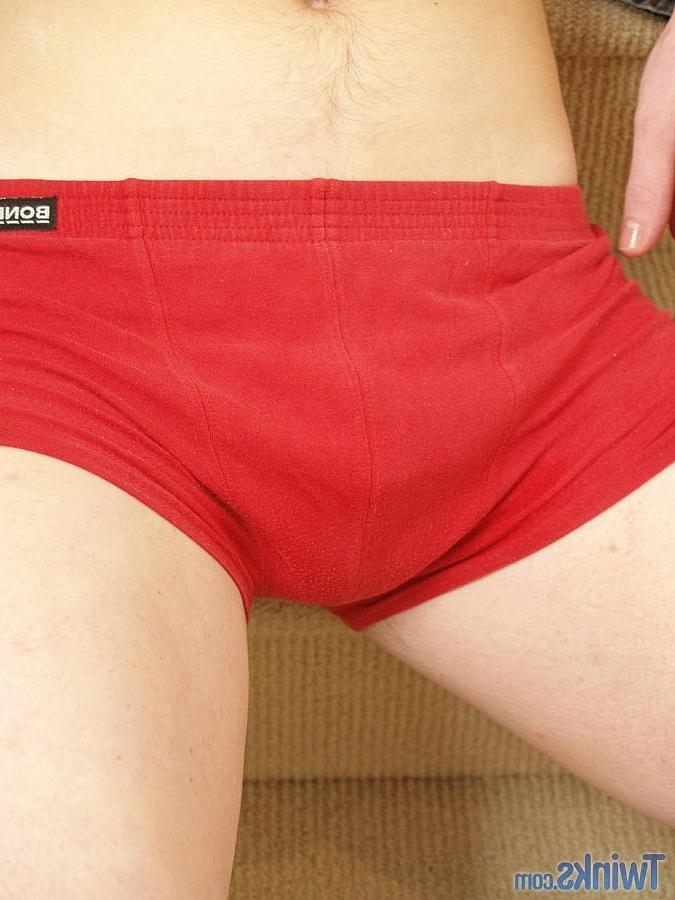 20P Cute twink Bryce H doffs his shirt and undies and touches his cock