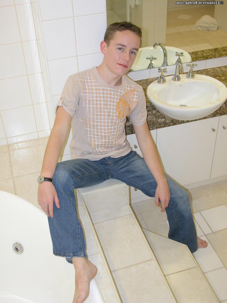 20P Boy Fun Zac