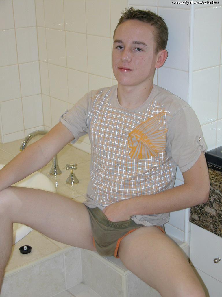 20P Boy Fun Zac