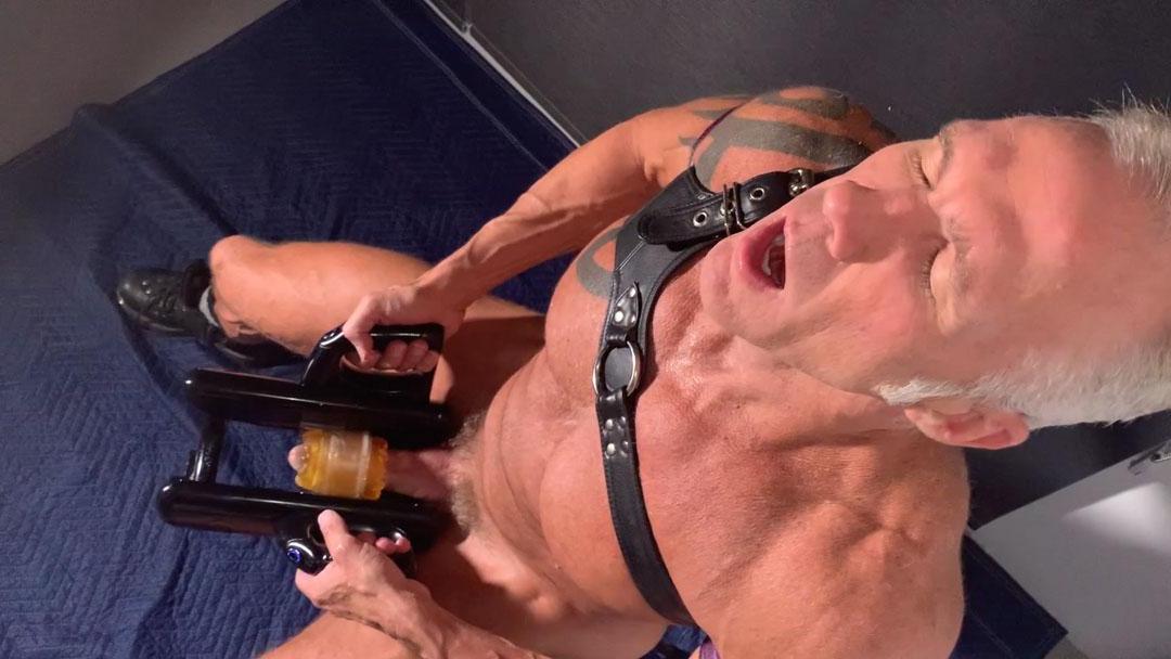 17P Hombres pervertidos Dallas Steele