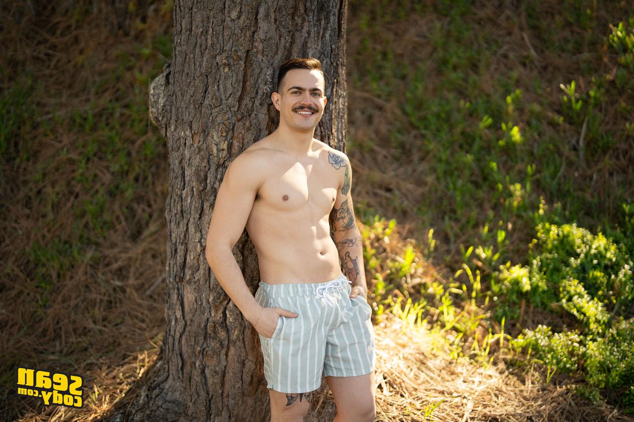 15P Sean Cody Guido, Paco Colombiano