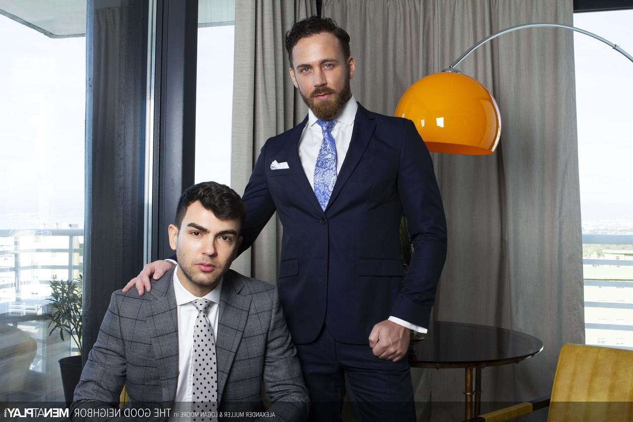 20P Homens gays Alexander Muller e Logan Moore dão prazer oral e foda