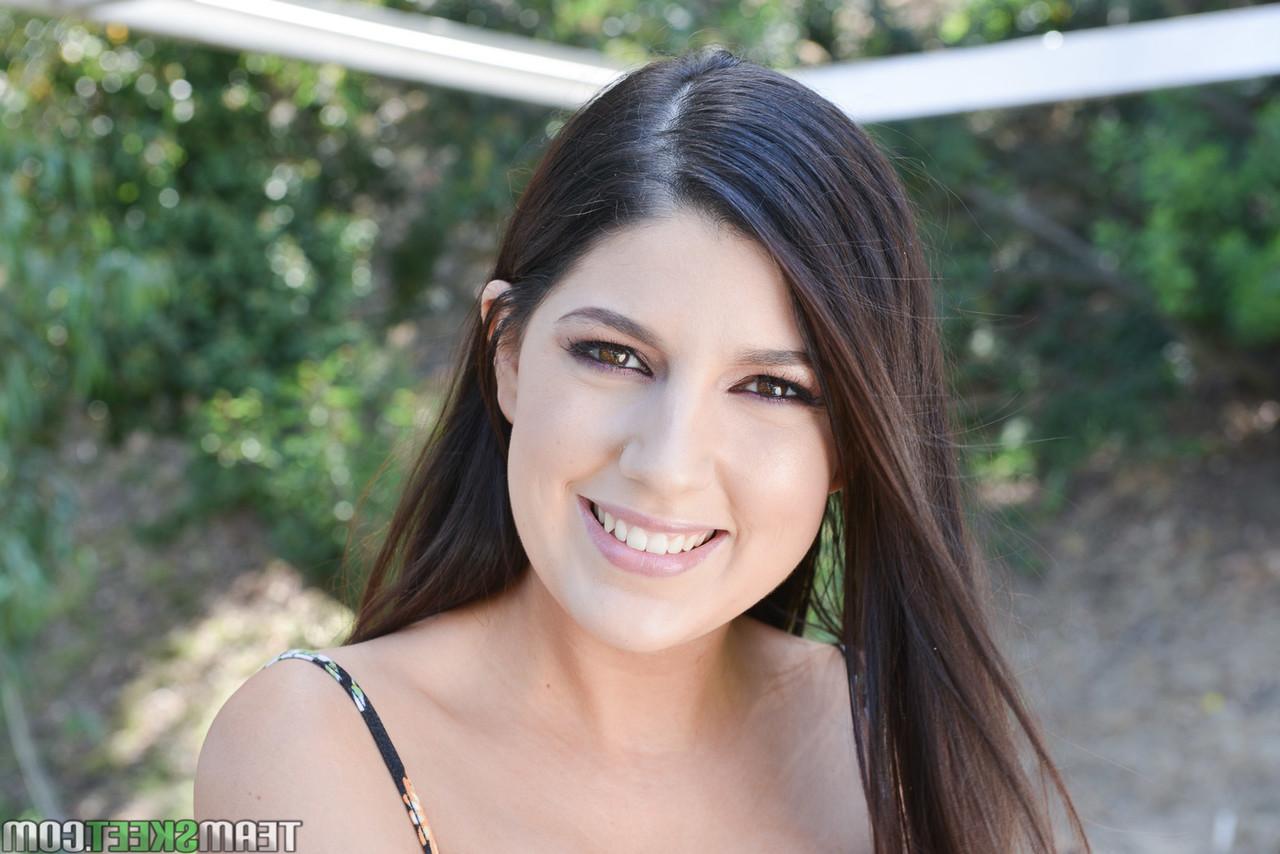17P Pretty brunette cyclist Miranda Miller nailed by stranger for bicycle repairs