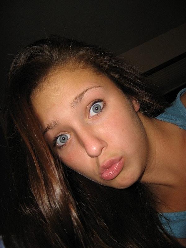 17P Menina Adolescente Fotos