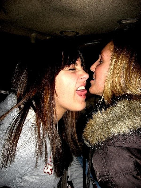17P Menina Adolescente Fotos