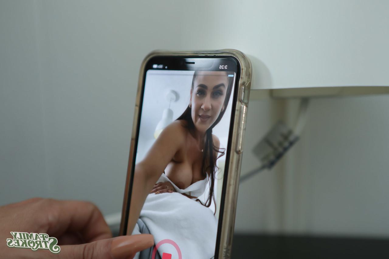 20P Ponytailed MILF Miss Raquel gives a titjob & takes a facial after hardcore sex