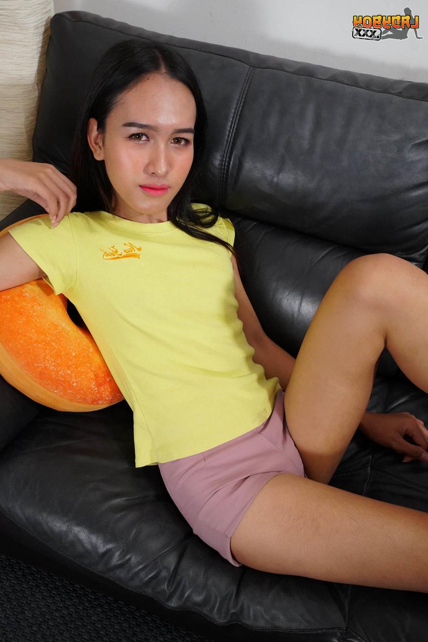 16P Asiática TGirl NA