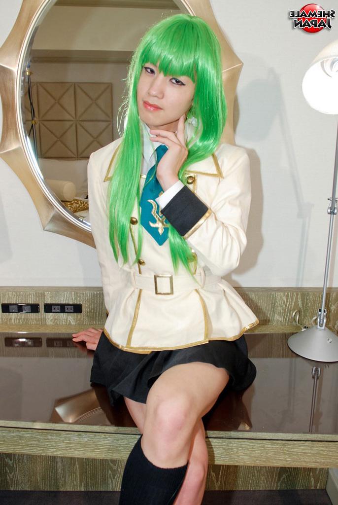 15P Photos nues transexuelles au Japon