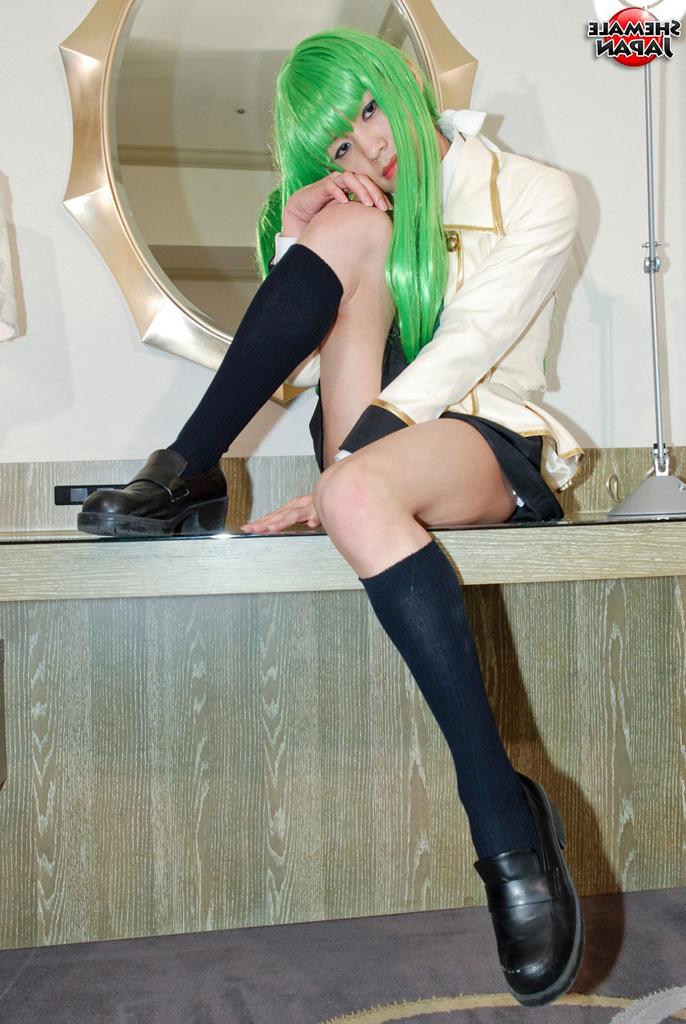 15P Photos nues transexuelles au Japon