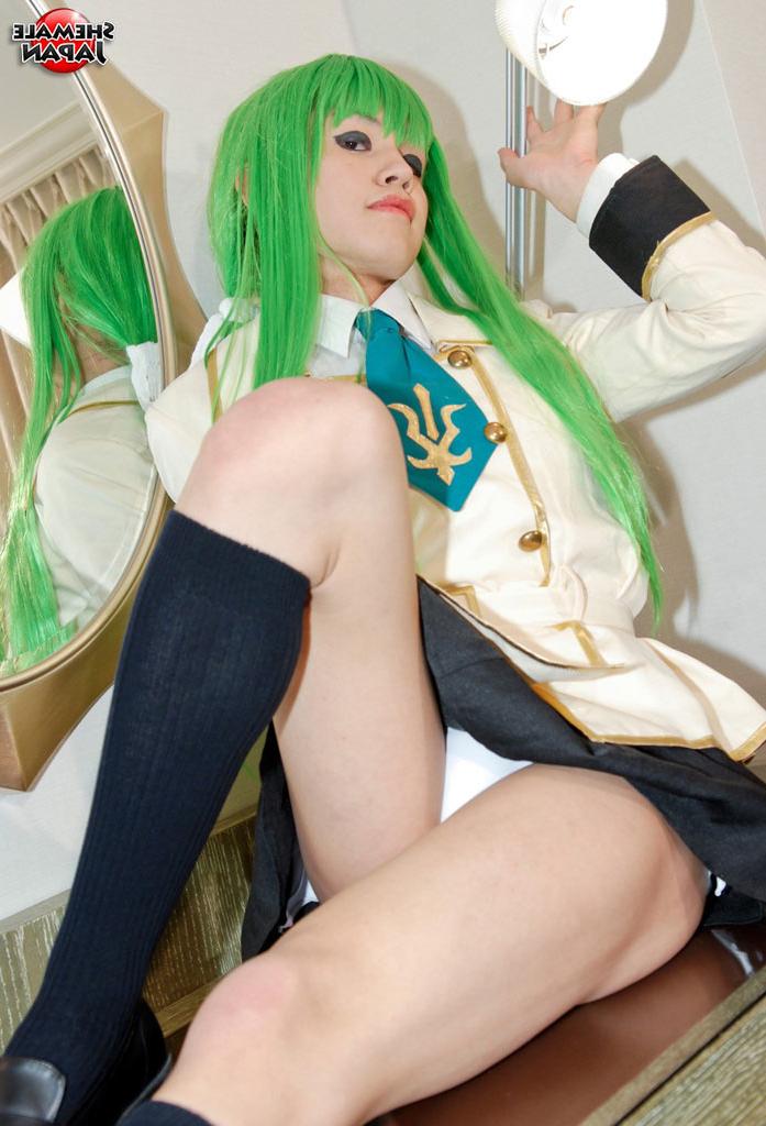 15P Photos nues transexuelles au Japon