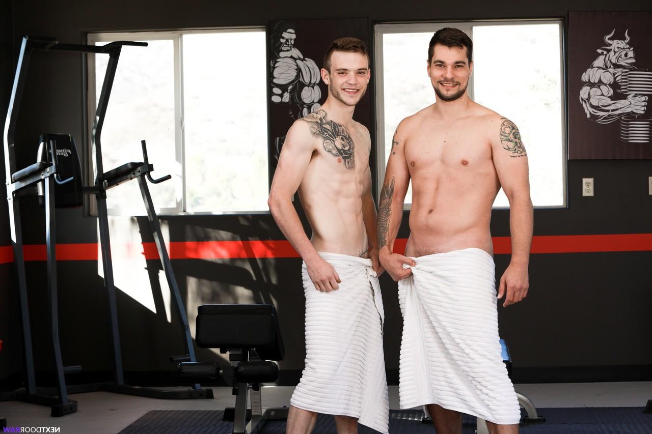 15P Muscular gay hunks Scott Finn & Princeton Price barebacking each other