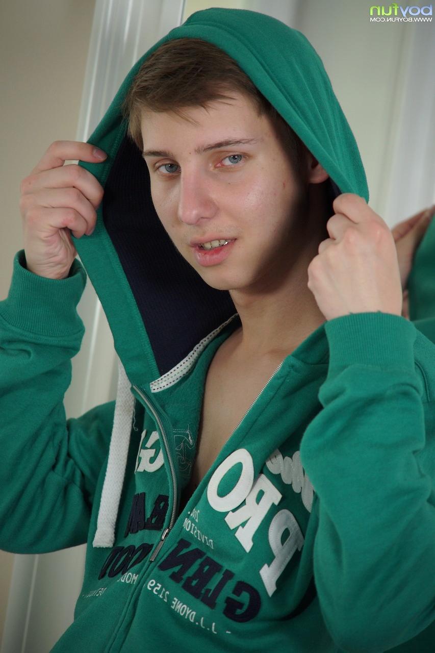 20P Boy Fun Johny Cherry