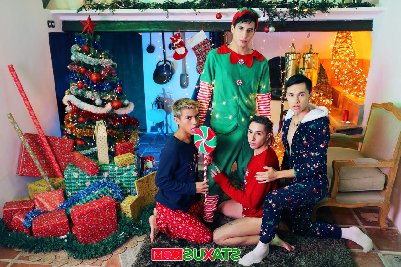 10P Garotos gays gostam de sexo anal hardcore em um quarteto selvagem no Natal