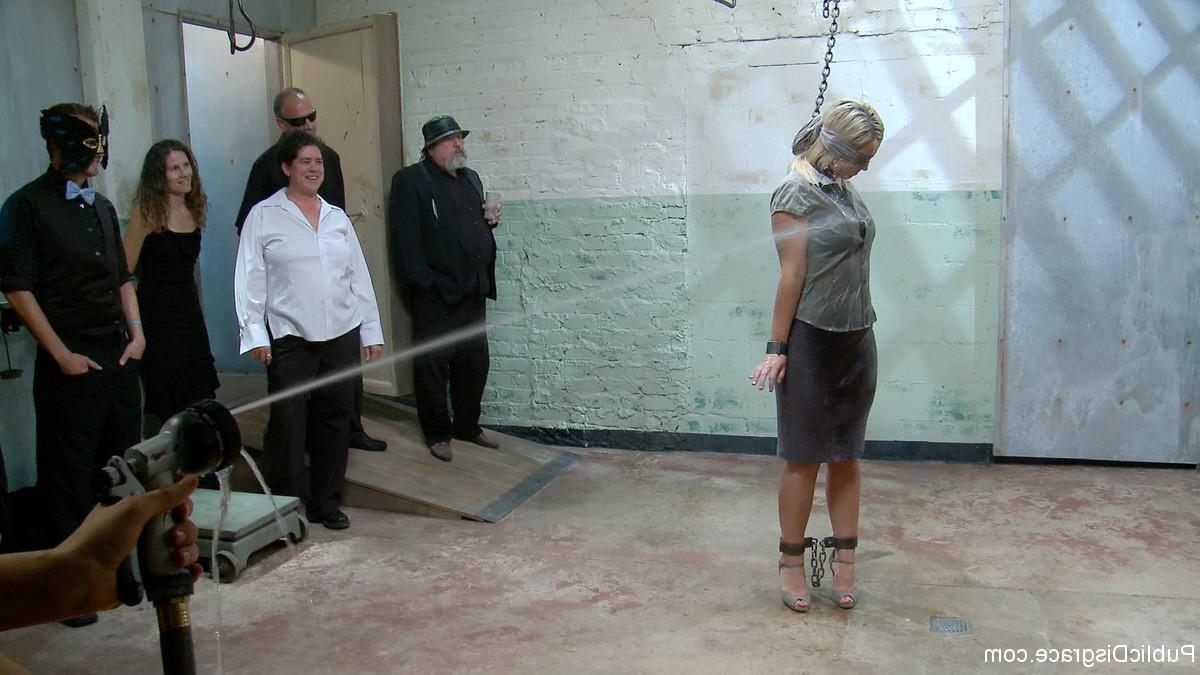 20P Public Disgrace Randy Spears, Tara Lynn Foxx
