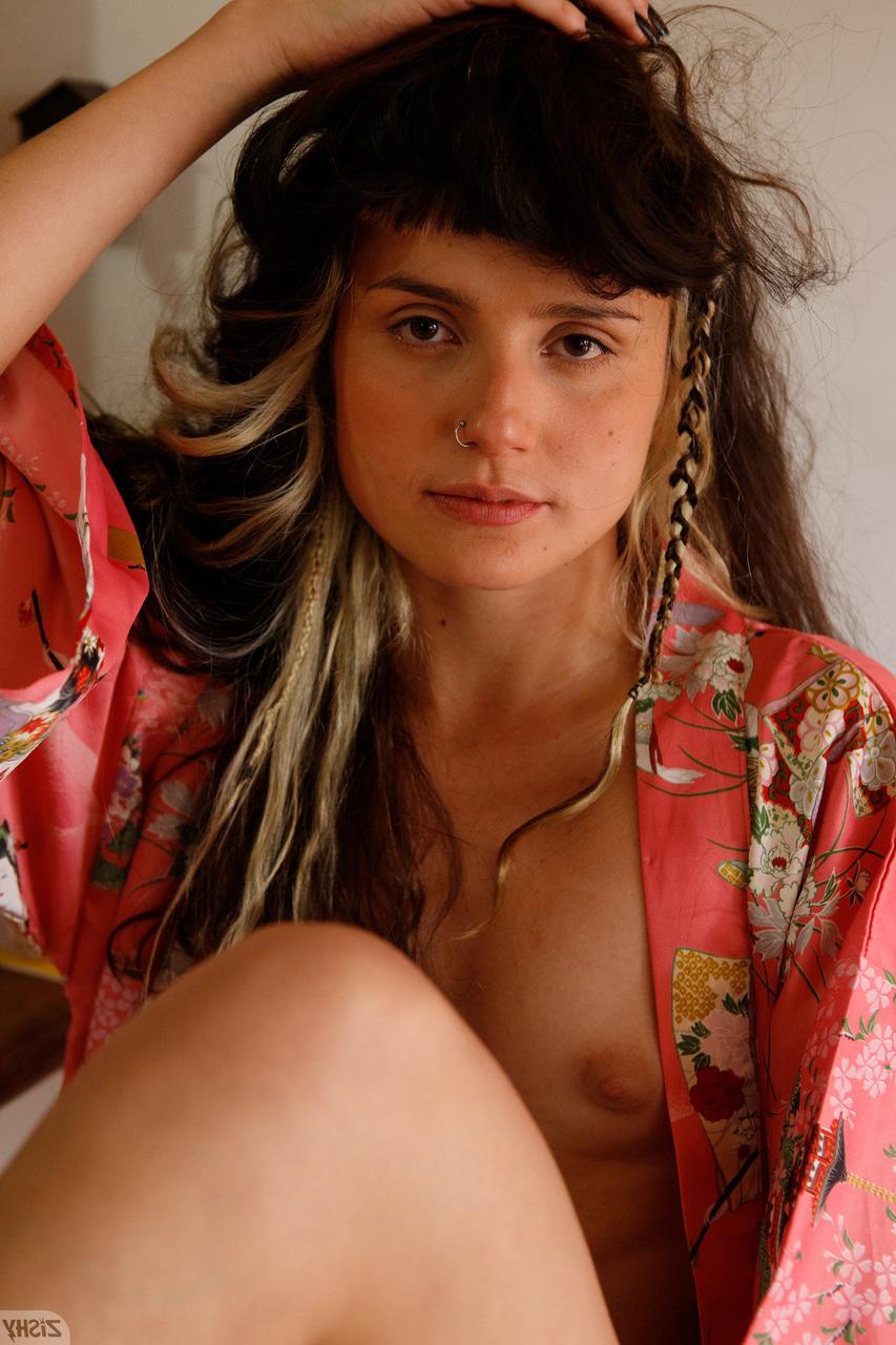 13P Sweet artistic babe Stacy Vargas shows her body and poses in a solo