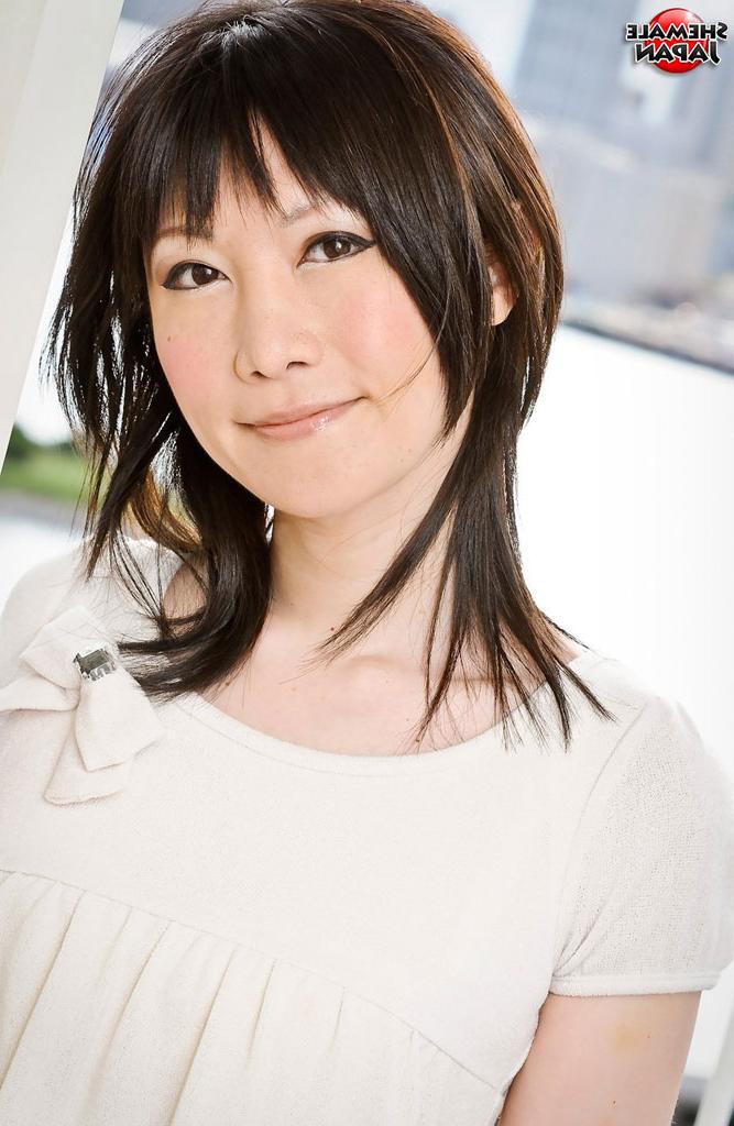 15P Travesti Japón Caliente Galería