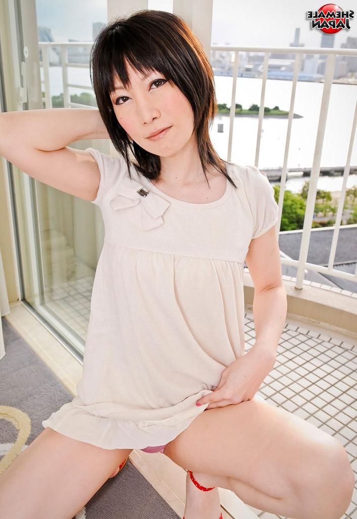 15P Travesti Japón Caliente Galería