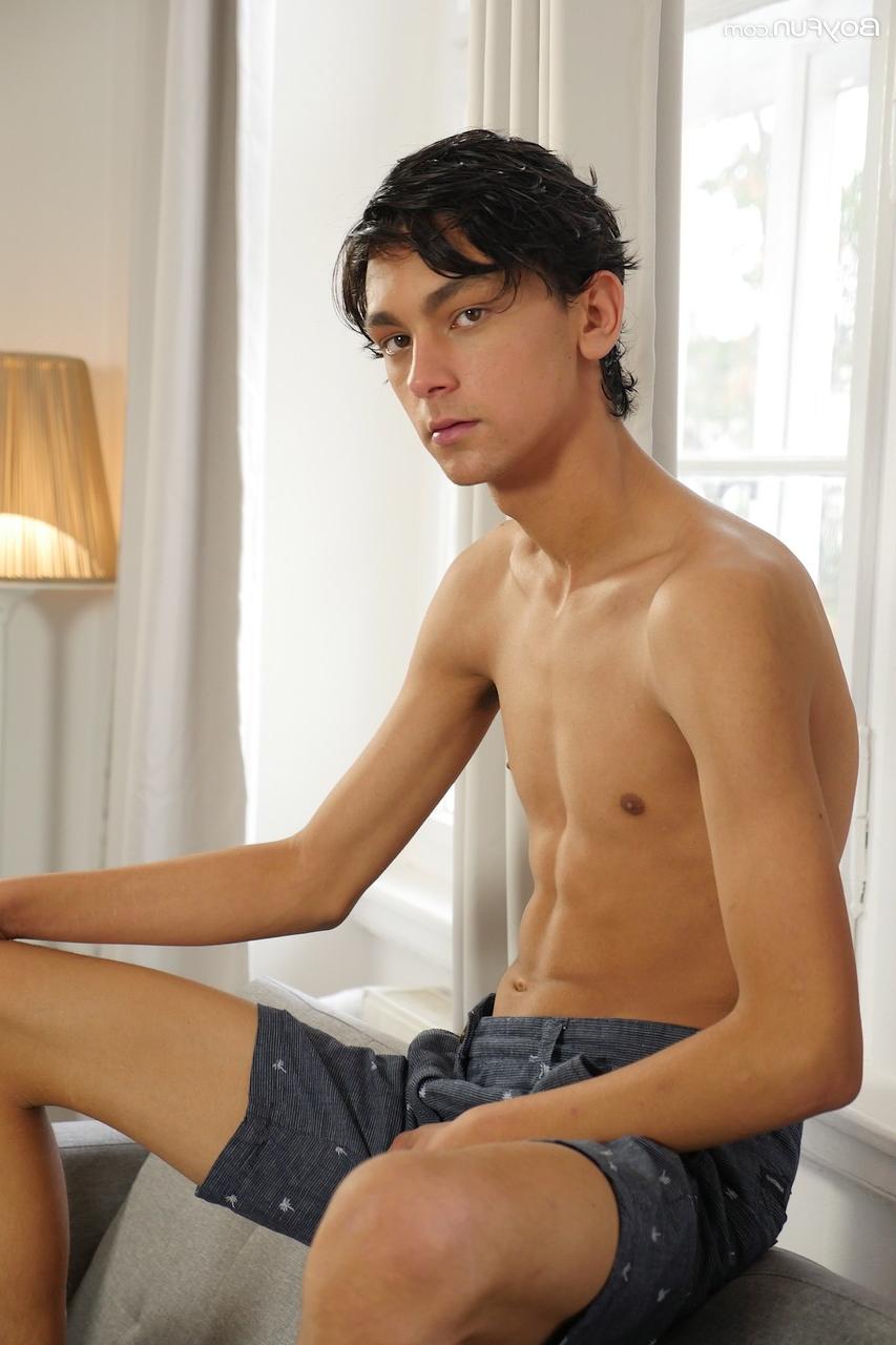 20P Boy Fun Carlos Costa
